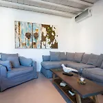 فيلة Mykonos Panormos &